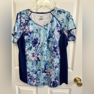 Tek Gear Blue Floral Short Sleeve Top